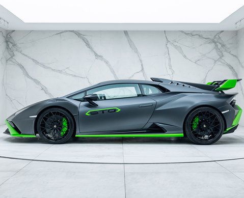 Lamborghini Huracan STO