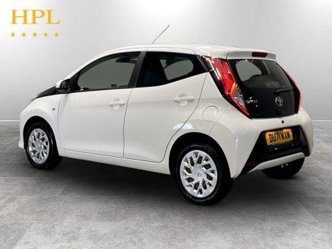 Toyota Aygo 1.0 VVT-i x-play Hatchback 5dr Petrol Manual Euro 6 (s/s) (71 ps) Bluetooth 5