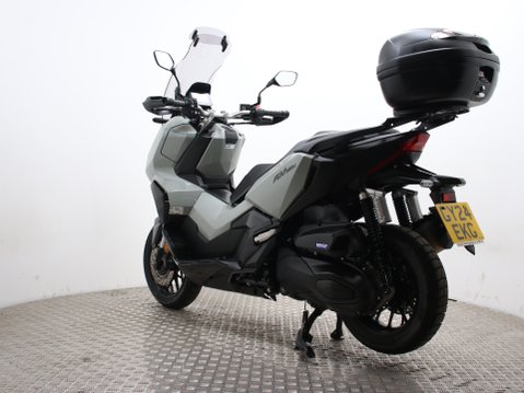 Honda ADV 350 ADV 350 A-R 9