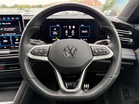 Volkswagen Tiguan 1.5 TSI eHybrid 19.7kWh R-Line SUV 5dr Petrol Plug-in Hybrid DSG Euro 6 (s/ 34