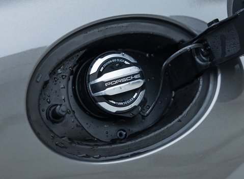 Porsche 911 Carrera GTS (992) 33