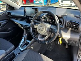 Toyota Yaris 1.5 Yaris Design HEV CVT 5dr 18