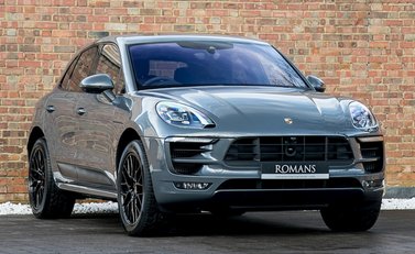 Porsche Macan GTS 1