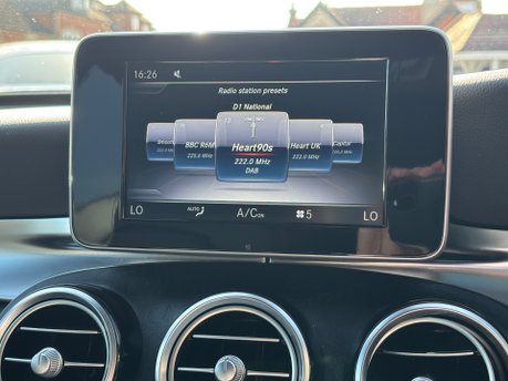 Mercedes-Benz GLC 2.1 GLC220d AMG Line (Premium) Diesel G-Tronic 4MATIC Euro 6 (s/s) (170ps) 22