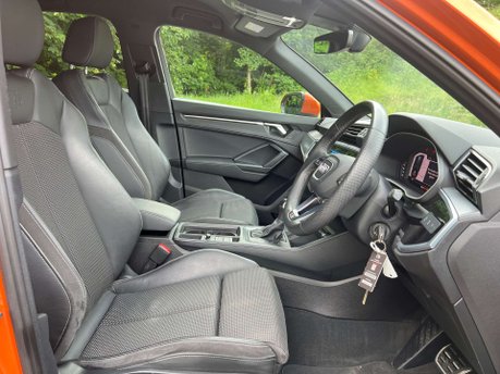 Audi Q3 1.5 Q3 S Line 35 TFSI MHEV Semi-Auto 5dr 19