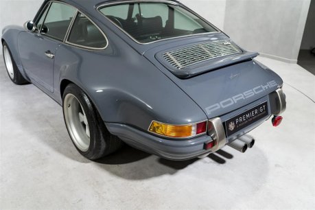Porsche 911 SINGER 911 CLASSIC ' THE SUSSEX COMMISSION' 17