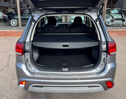 Mitsubishi Outlander 2.4 Outlander Design PHEV CVT 4WD 5dr 74