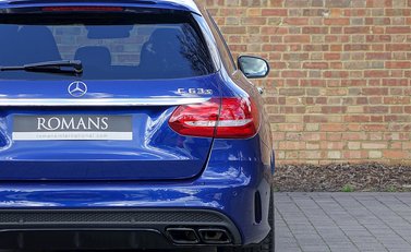 Mercedes-Benz C Class C63 S Estate 17