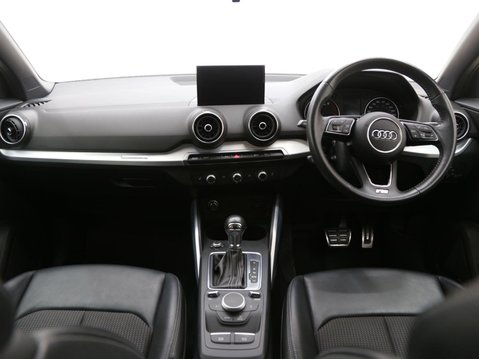 Audi Q2 2.0 TFSI S line S Tronic quattro Euro 6 (s/s) 5dr 9