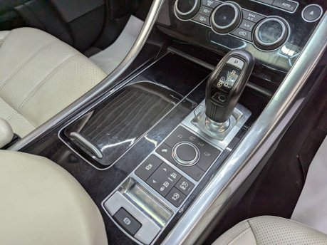 Land Rover Range Rover Sport 3.0 Range Rover Sport HSE SDV6 Auto 4WD 5dr 94