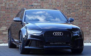 Audi RS6 Avant Performance 1