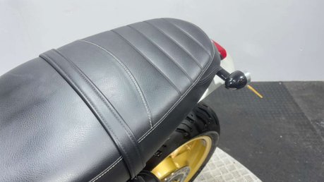 Triumph Speed Twin 2021 11K 1 OFF CUSTOM OUTSTANDING CONDITION MODERN RETRO 34