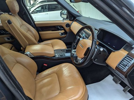 Land Rover Range Rover 4.4 Range Rover Autobiography SDV8 Auto 4WD 5dr 42