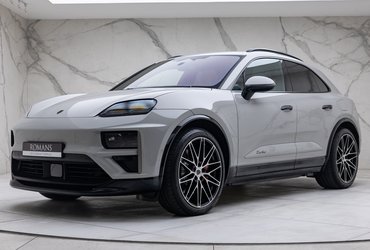 Porsche Macan Turbo Electric