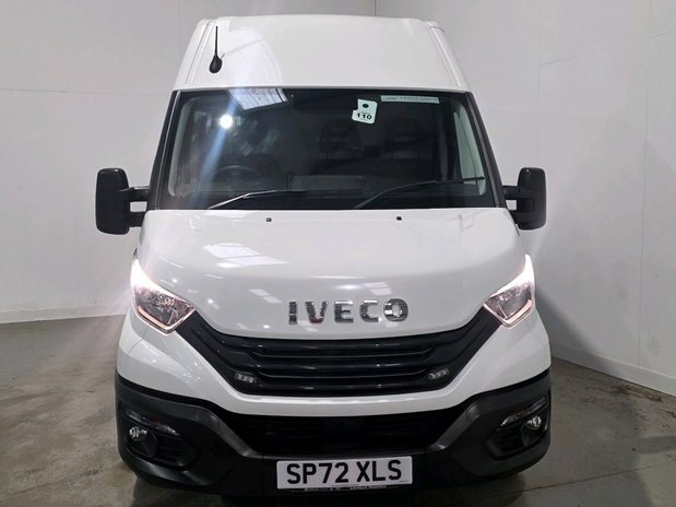 Iveco Daily DAILY BUISNESS 35S18 DIESEL 3.0 Van 3520L WB 7
