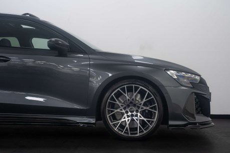 Audi RS3 2.5 TFSI Carbon Vorsprung Saloon 4dr Petrol S Tronic quattro Euro 6 (s/s) ( 4