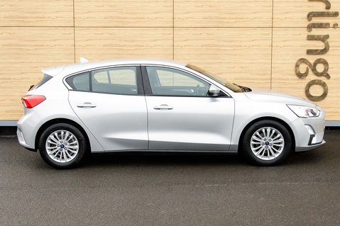 Ford Focus TITANIUM 12