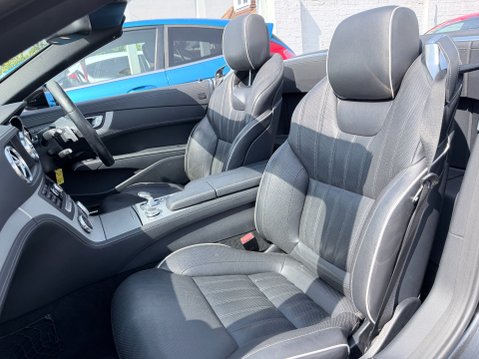 Mercedes-Benz SL Series 3.5 SL350 12