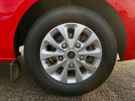 Ford Tourneo Custom 2.0 Tourneo Custom 320 Zetec EcoBlue Auto 4dr 20