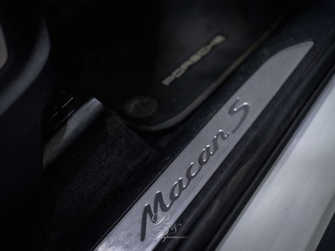 Porsche Macan 3.0 Macan S D Semi-Auto 4WD 5dr 37