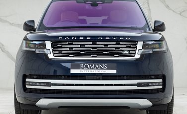 Land Rover Range Rover P530 Autobiography LWB 7 Seater 4