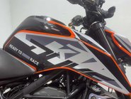KTM Duke 2018 26K RUNNING PROJECT BIKE SPARES OR REPAIR 125CC NAKED 9