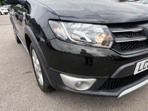Dacia Sandero Stepway 0.9 TCe Laureate Euro 5 5dr 13
