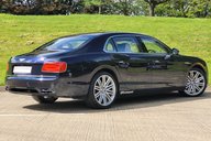 Bentley Flying Spur V8 4