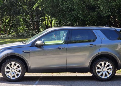 Land Rover Discovery Sport 2.0 Discovery Sport SE Tech TD4 Auto 4WD 5dr 6