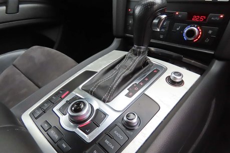 Audi Q7 3.0 TDI V6 S line SUV 5dr Diesel Tiptronic quattro Euro 5 (240 ps) 13