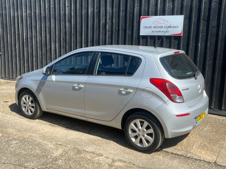 Hyundai i20 CRDI ACTIVE 13