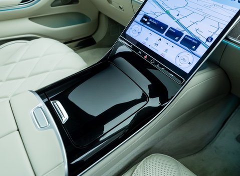 Mercedes-Benz S Class S580 Maybach First Class 36