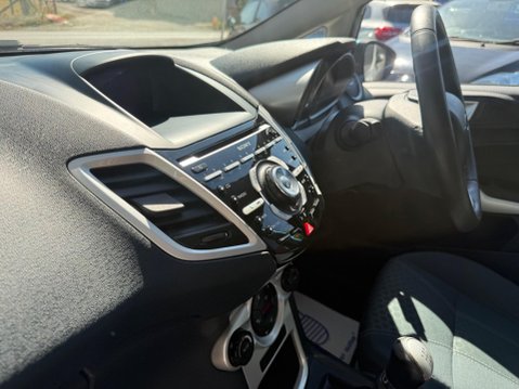 Ford Fiesta 1.4 TDCi DPF Titanium 5dr 35