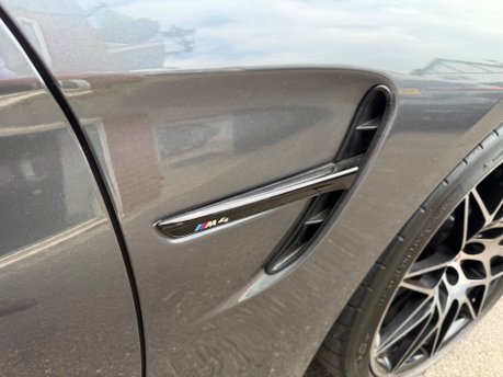 BMW M4 M4 COMPETITION 24