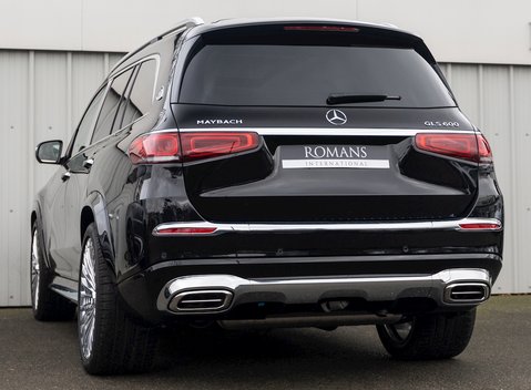 Mercedes-Benz GLS 600 First Class 3