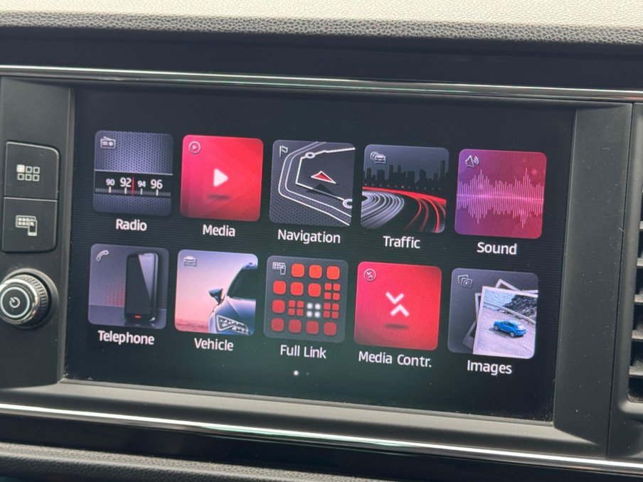 2020 SEAT Leon — image 18