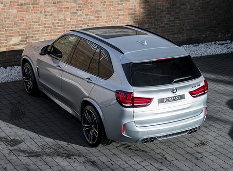 BMW X5 M 9