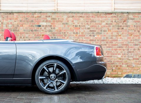 Rolls-Royce Dawn 18