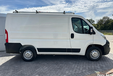 Citroen Relay 33 L1H1 X 120 ps BlueHdi Panel Van - Racking & Invertor 12