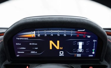 McLaren 765LT V8 SSG 11