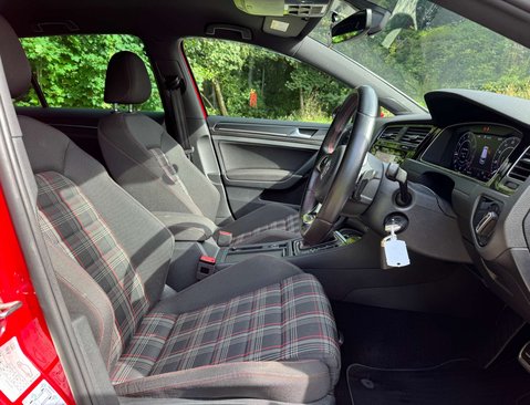 Volkswagen Golf 2.0 Golf GTi TSi Semi-Auto 5dr 19