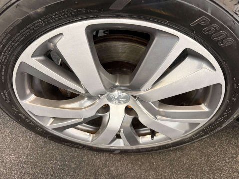 Peugeot 2008 1.2 2008 Allure Premium PureTech S/S 5dr 46