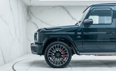 Mercedes-Benz G Class AMG G63 CARBON EDITION 36