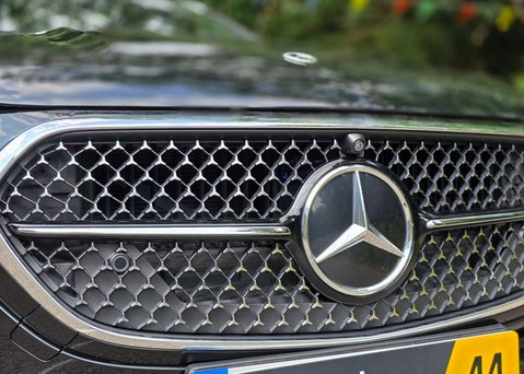 Mercedes-Benz E Class 2.0 E 300 AMG LINE Advanced E Auto 5dr 69