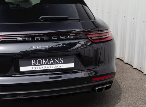 Porsche Panamera Turbo Sport Turismo 26