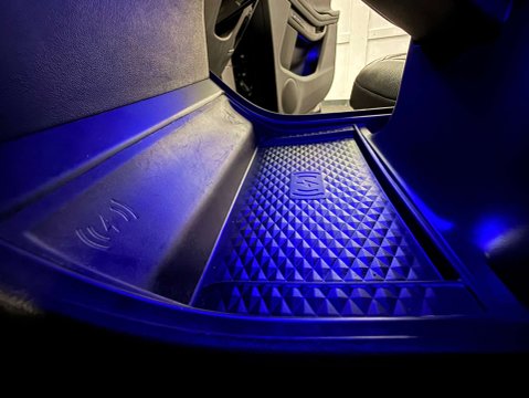 Land Rover Range Rover Evoque 2.0 Range Rover Evoque R-Dynamic SE D MHEV Auto 4WD 5dr 48