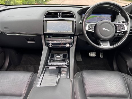Jaguar F-Pace 2.0 D180 Chequered Flag Auto AWD Euro 6 (s/s) 5dr 22