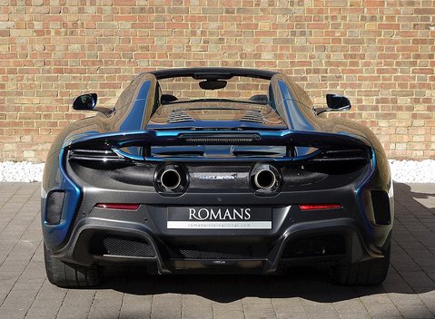 McLaren 675 LT Spider 14