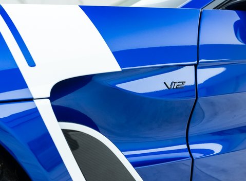 Aston Martin V12 Vantage Roadster 36