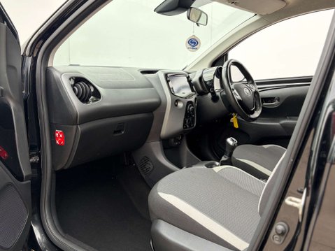 Toyota Aygo 1.0 Aygo X-Play TSS VVT-i 5dr 55